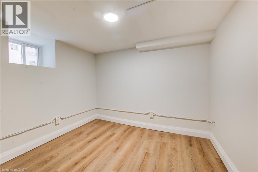 24 HOHNER Avenue - Image 33