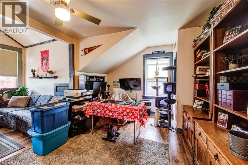24 HOHNER Avenue - 4