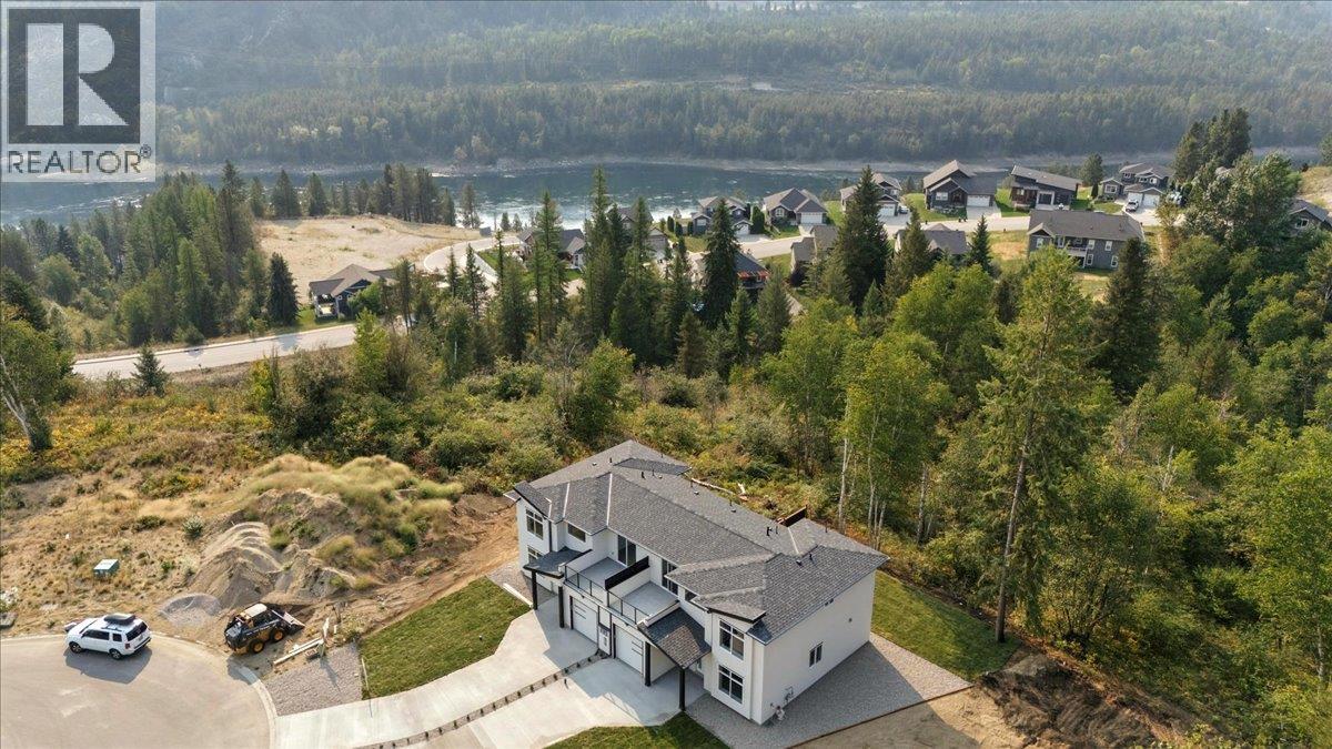 3736 Toba Road, Castlegar