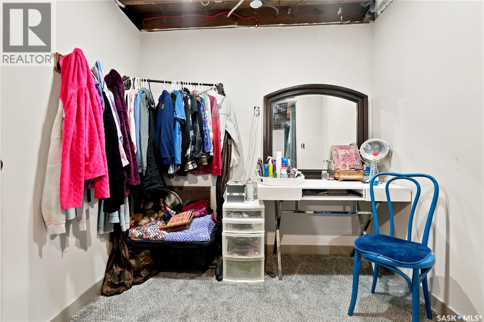 3300 Victoria AVENUE - Image 32