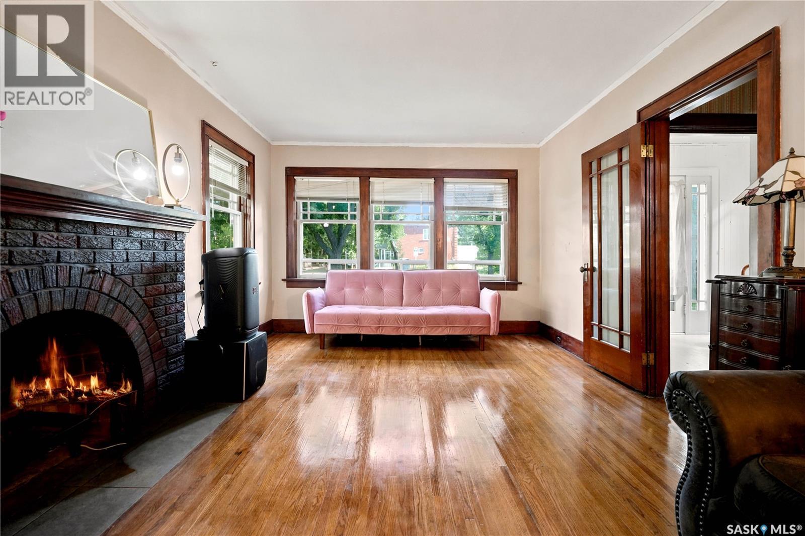 3300 Victoria AVENUE - Image 5