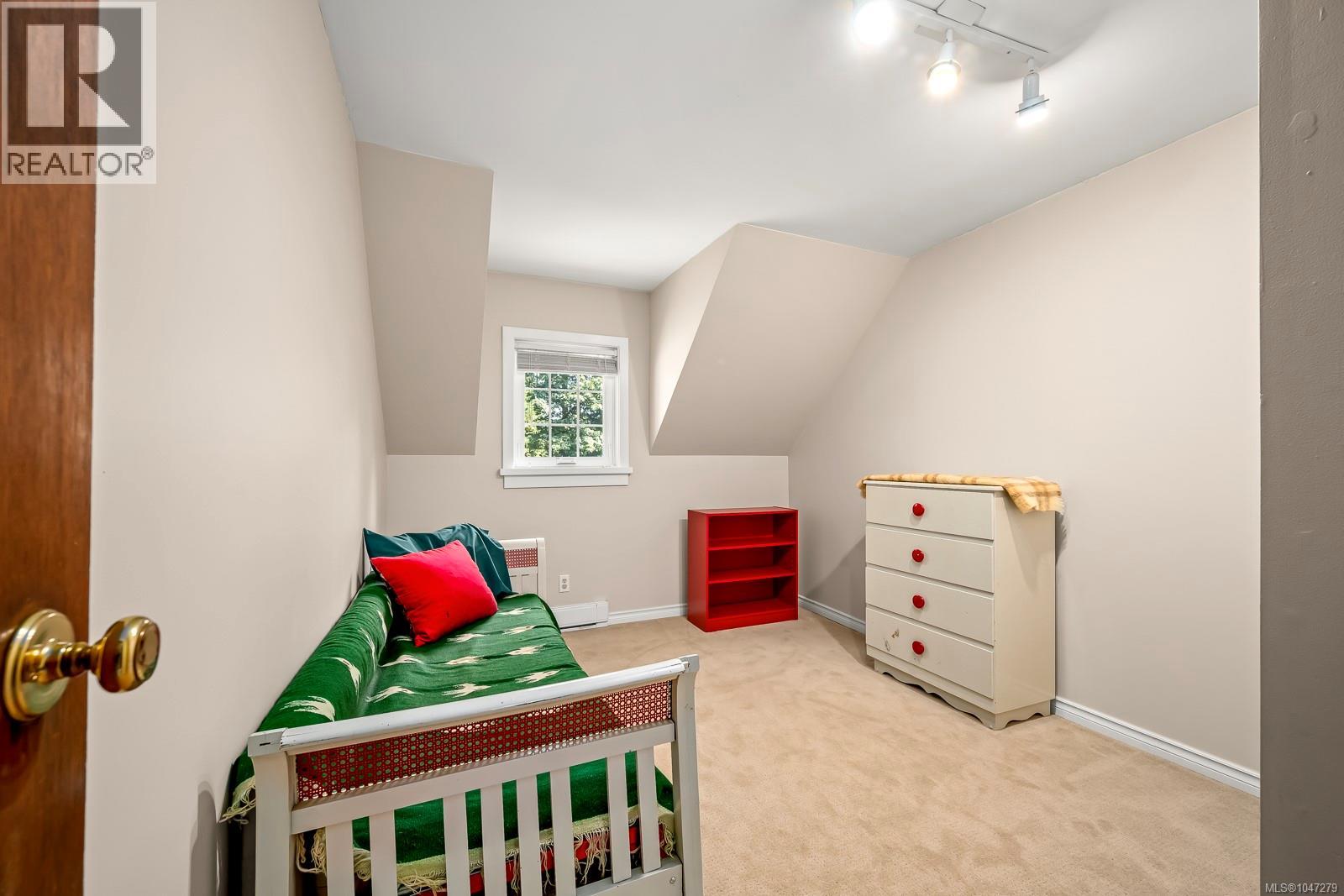 1584 Nurmi Rd - Image 69