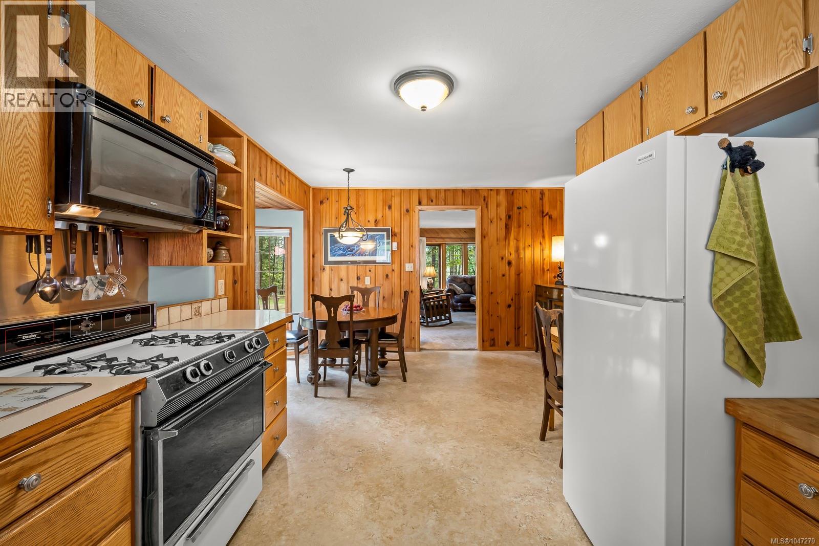 1584 Nurmi Rd - Image 57