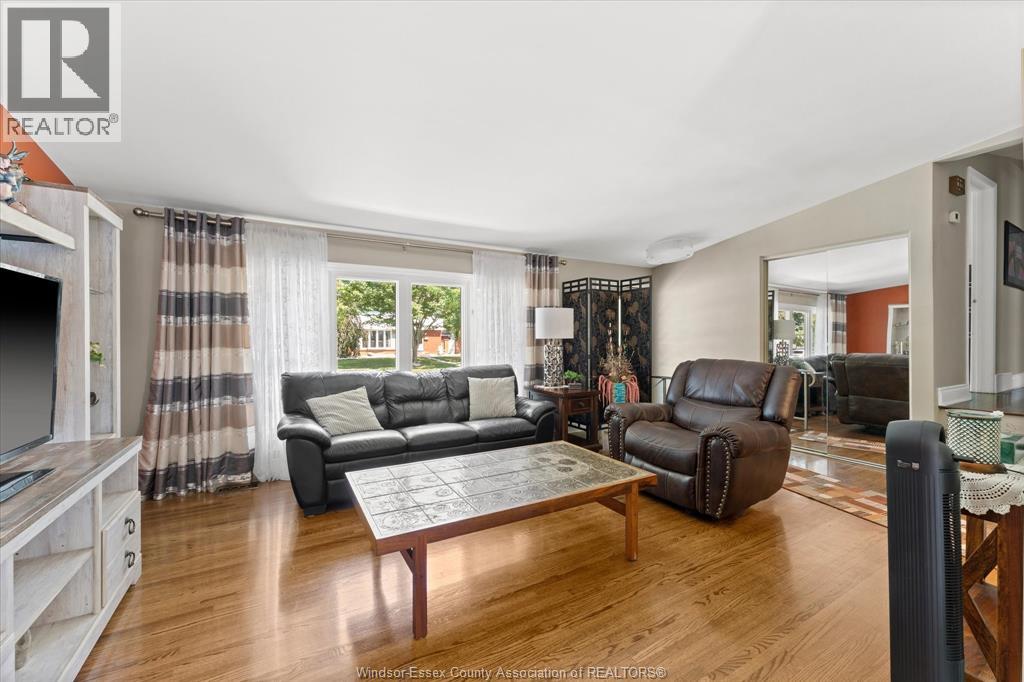 4235 MITCHELL CRESCENT - Image 7