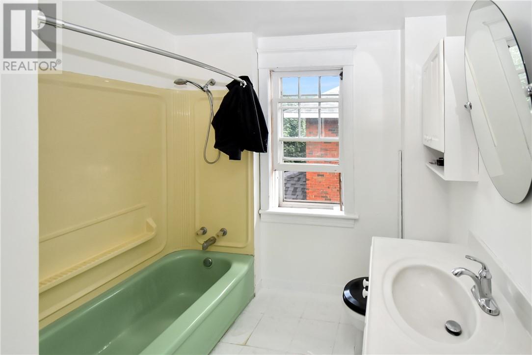 320 Nelson Street - 42