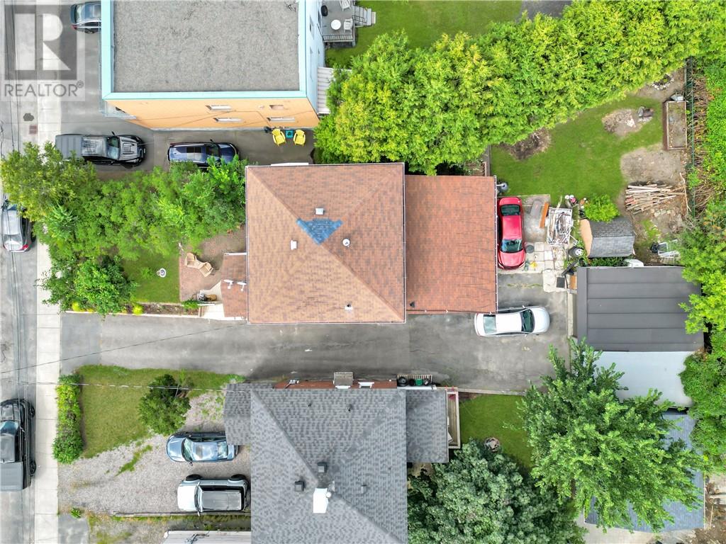 320 Nelson Street - Image 5