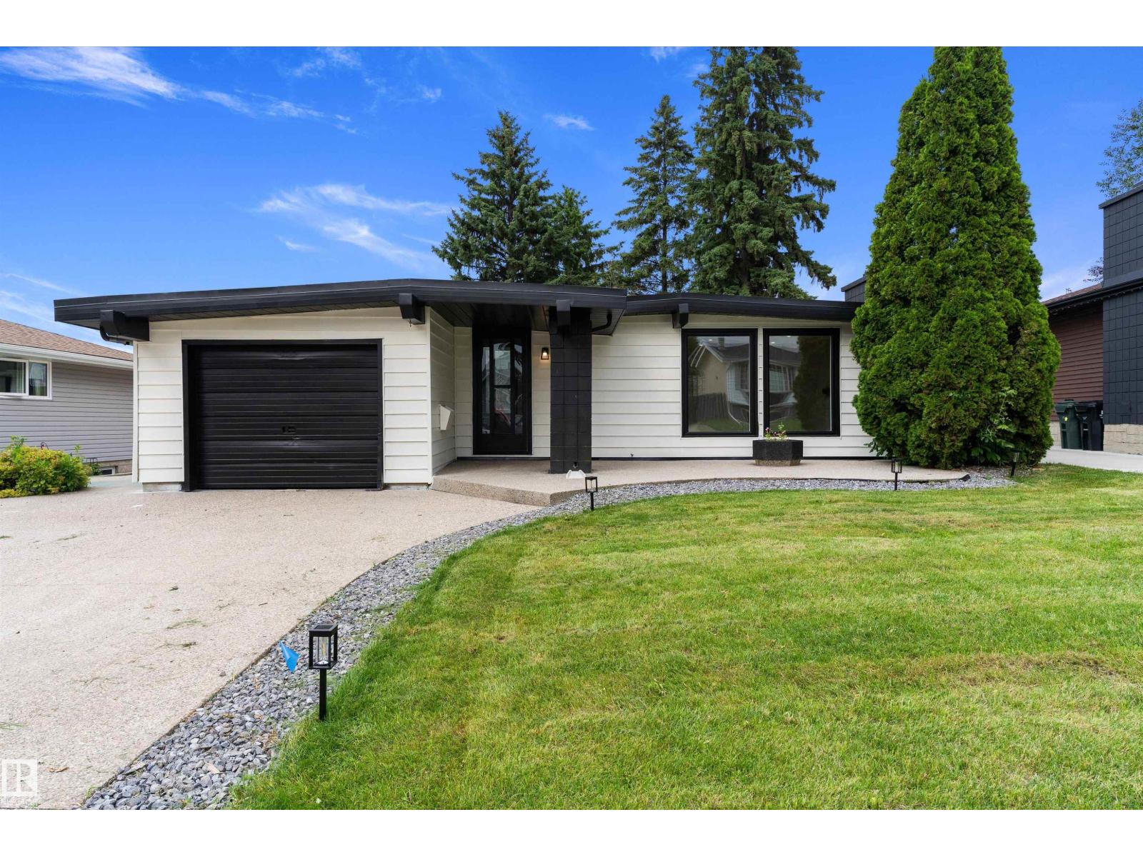 Property for sale at 23 GILLINGHAM CR