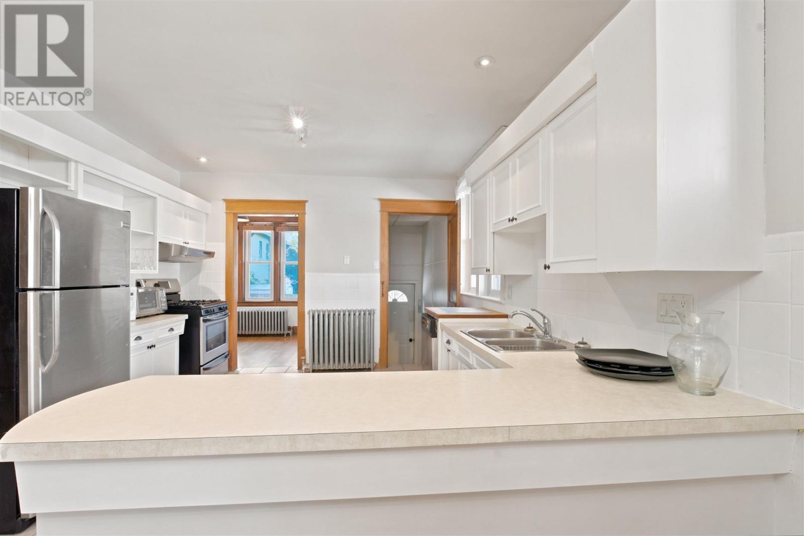 127 Albert ST W - Image 13