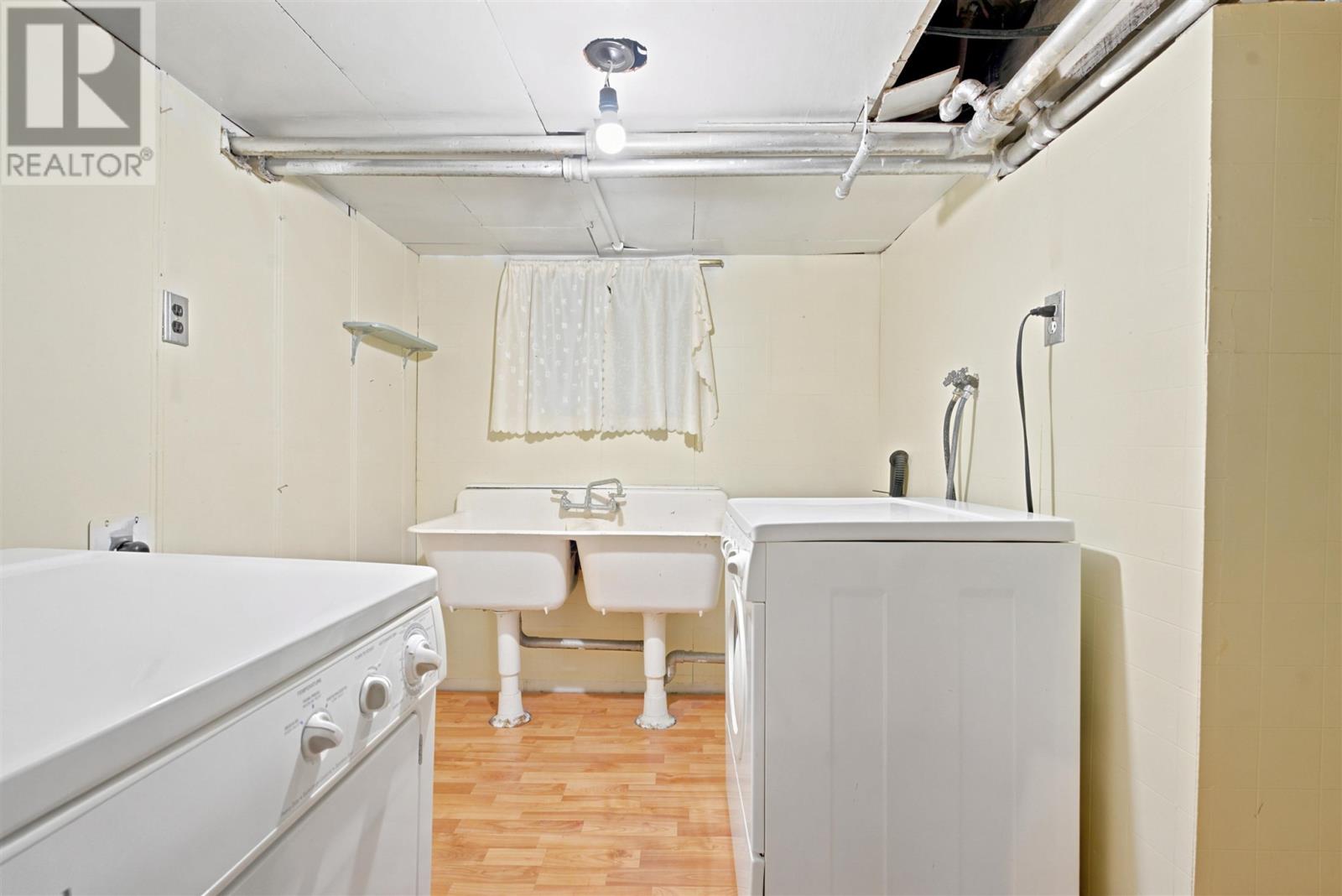 127 Albert ST W - Image 23