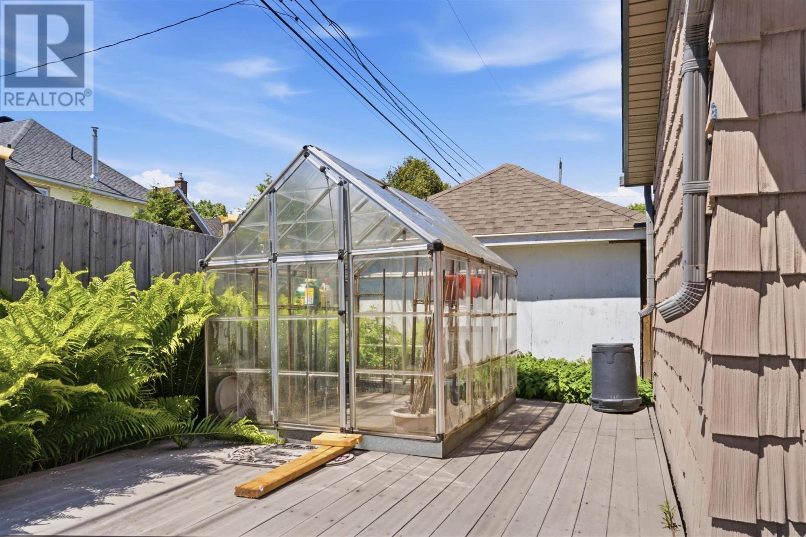 127 Albert ST W - 29