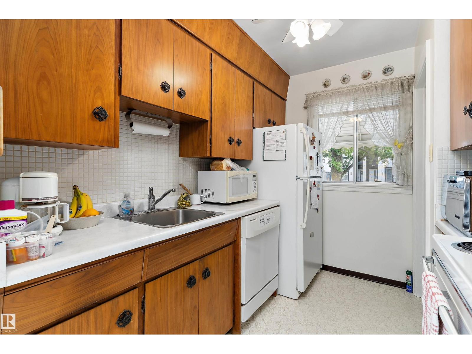 11603 ST ALBERT TR NW - 14