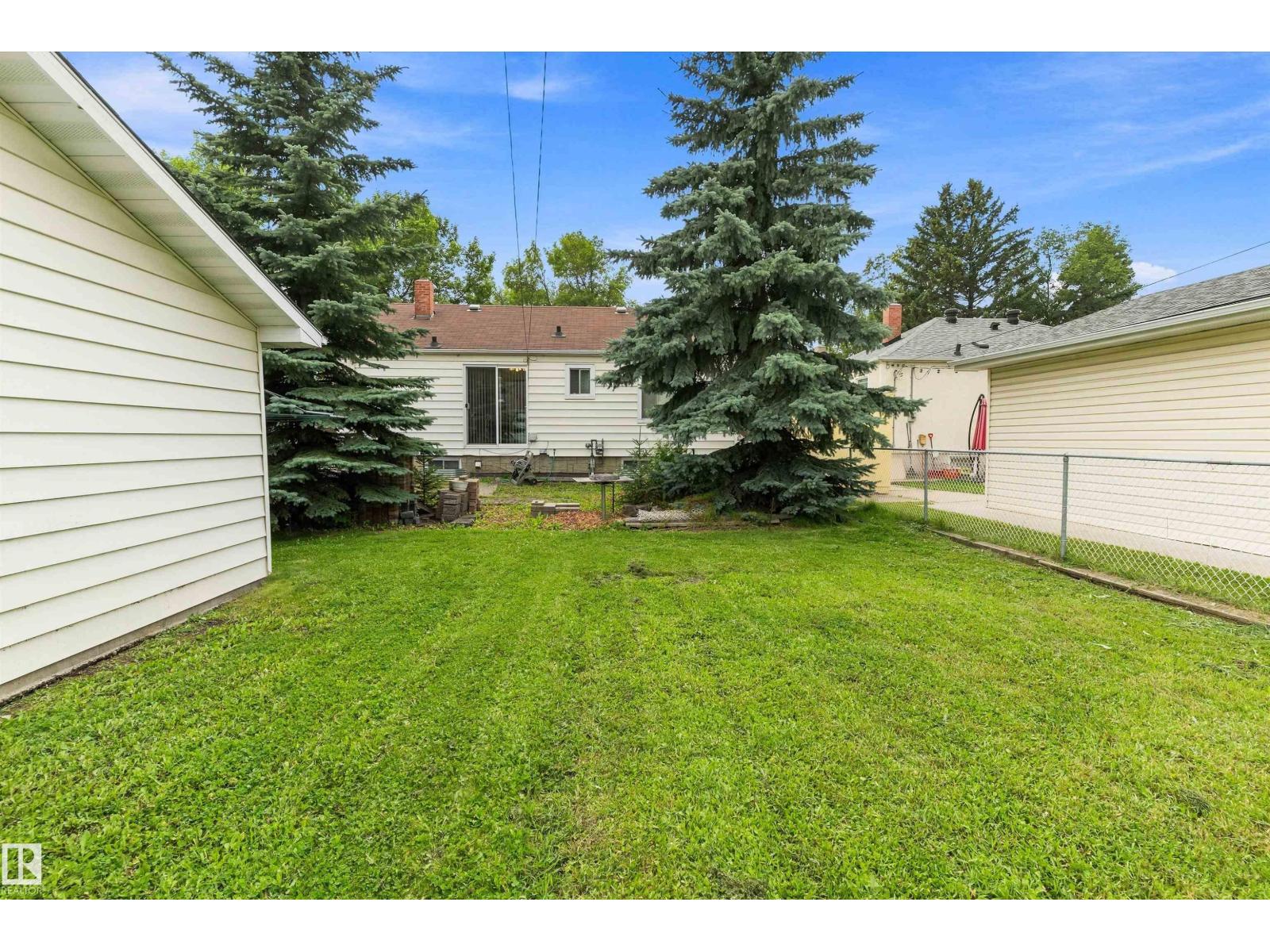 11603 ST ALBERT TR NW - 33