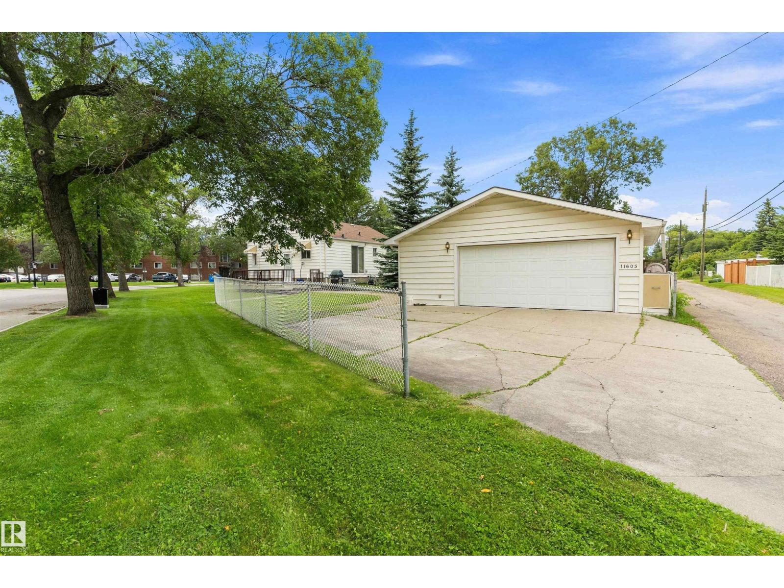 11603 ST ALBERT TR NW - 40