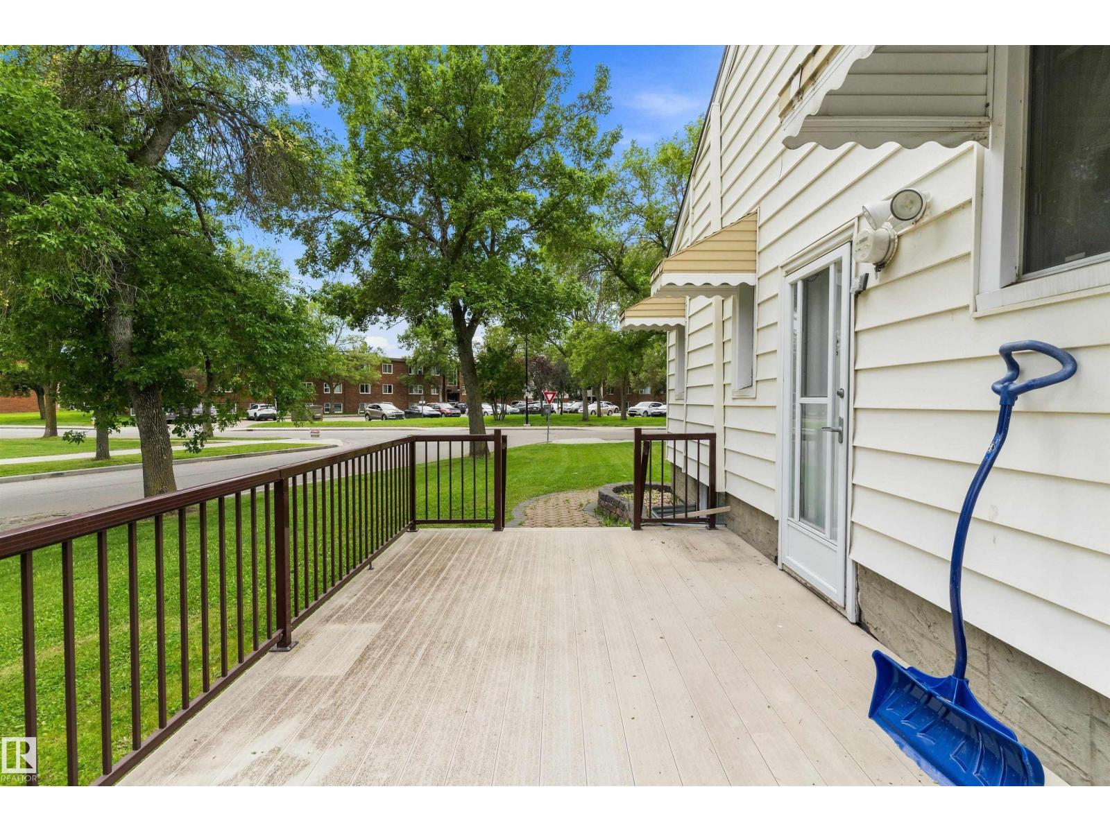 11603 ST ALBERT TR NW - 38