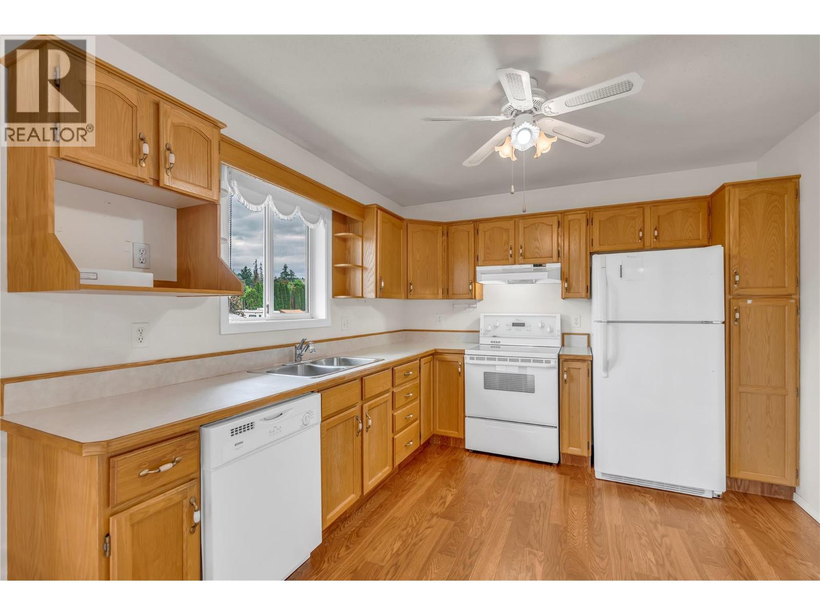 7 14615 Victoria Road, Summerland