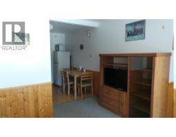 6532 Wasa Lake Park Drive, Wasa, BC V0B2K0 Photo 17