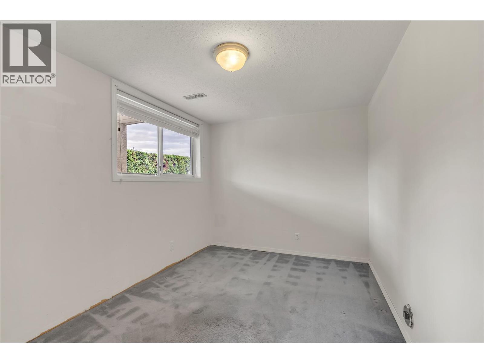 7 14615 Victoria Road, Summerland