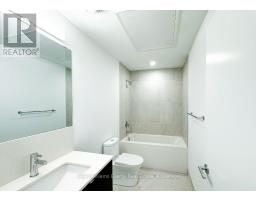 810 - 1606 Charles Street, Whitby, ON L1N0P1 Photo 8