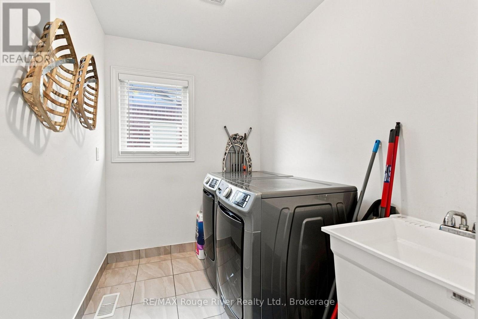 1808 DOUGLAS LANGTREE DRIVE - Image 29