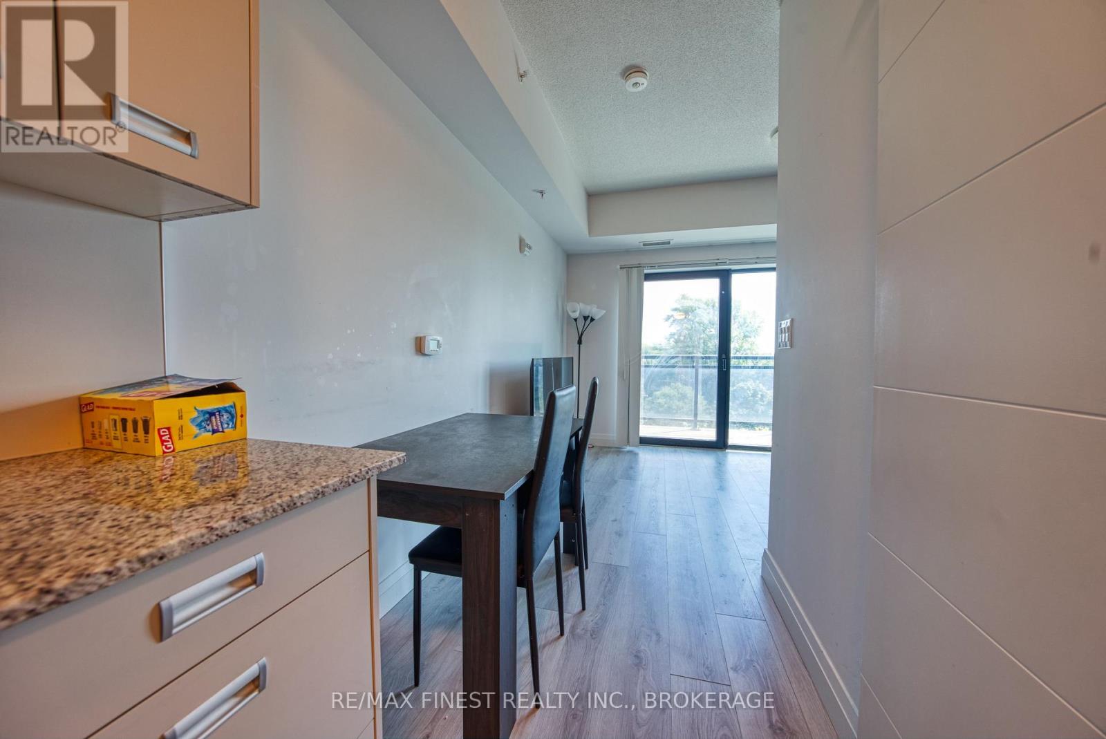 #505 652 PRINCESS STREET - Image 5