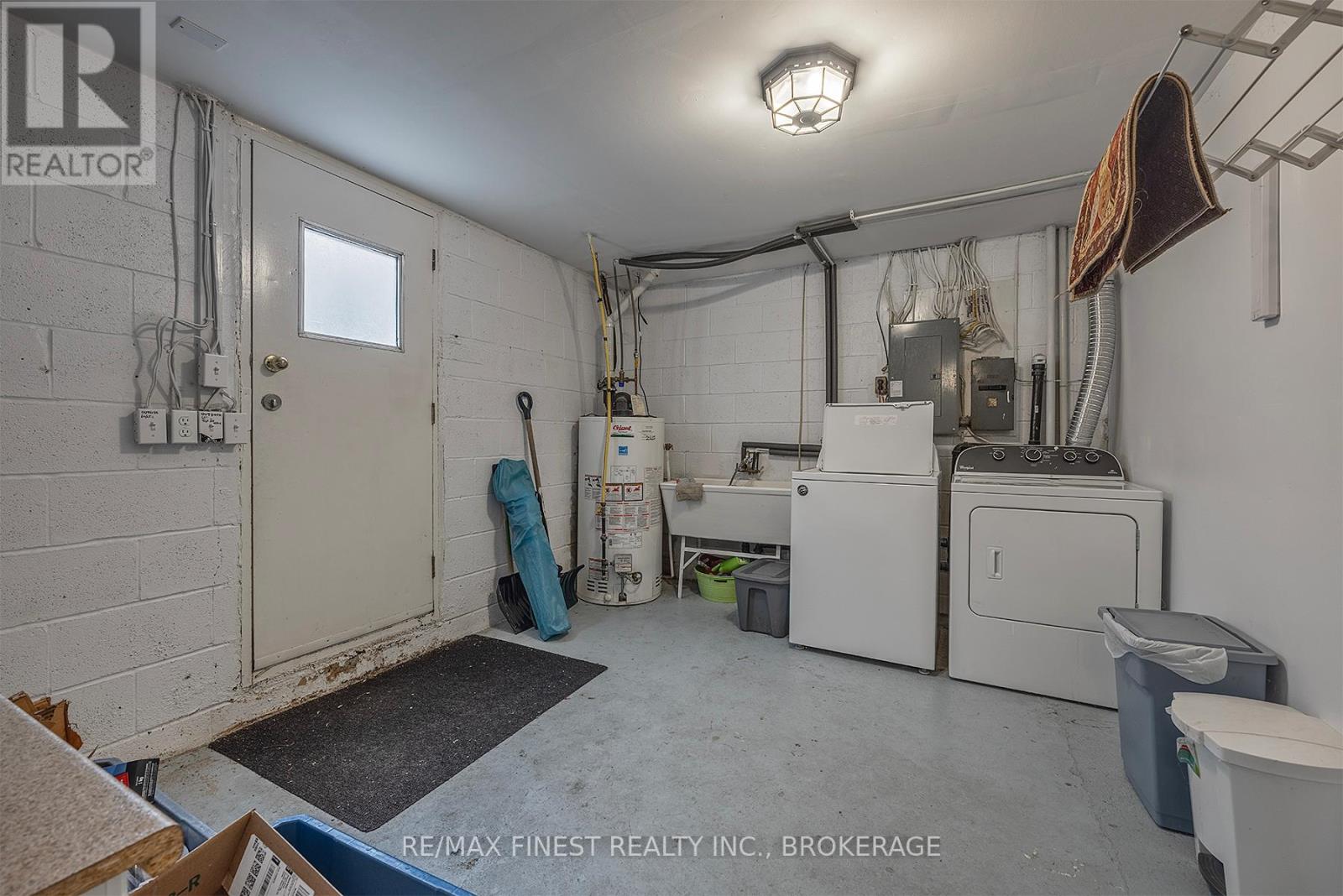 140A LIDDELL CRESCENT - 34