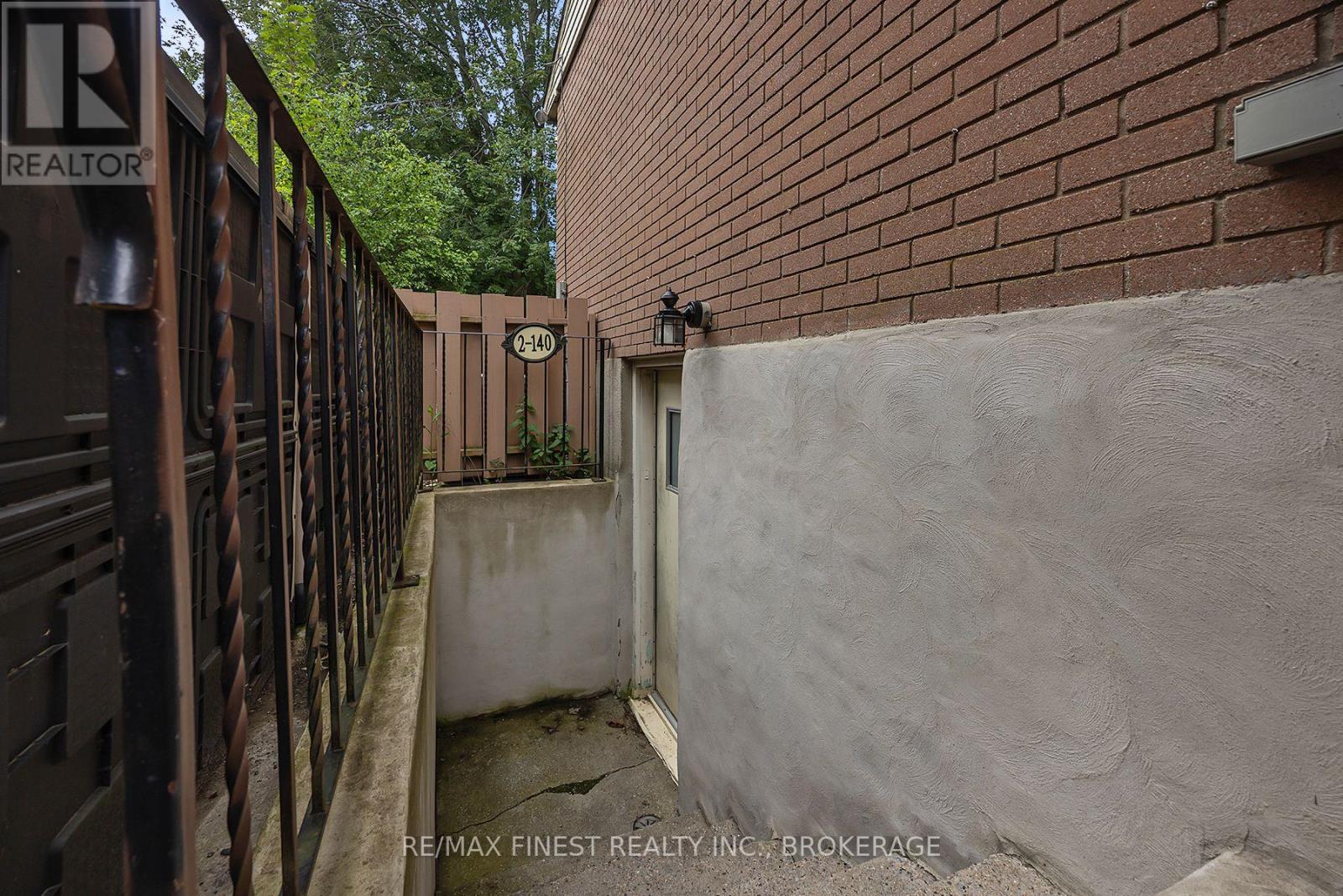 140A LIDDELL CRESCENT - 6