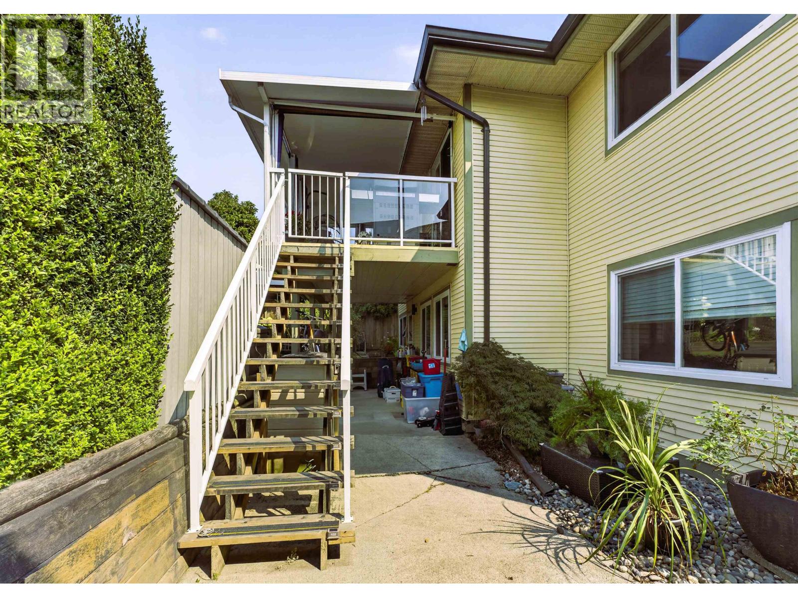 20485 120B AVENUE, Maple Ridge