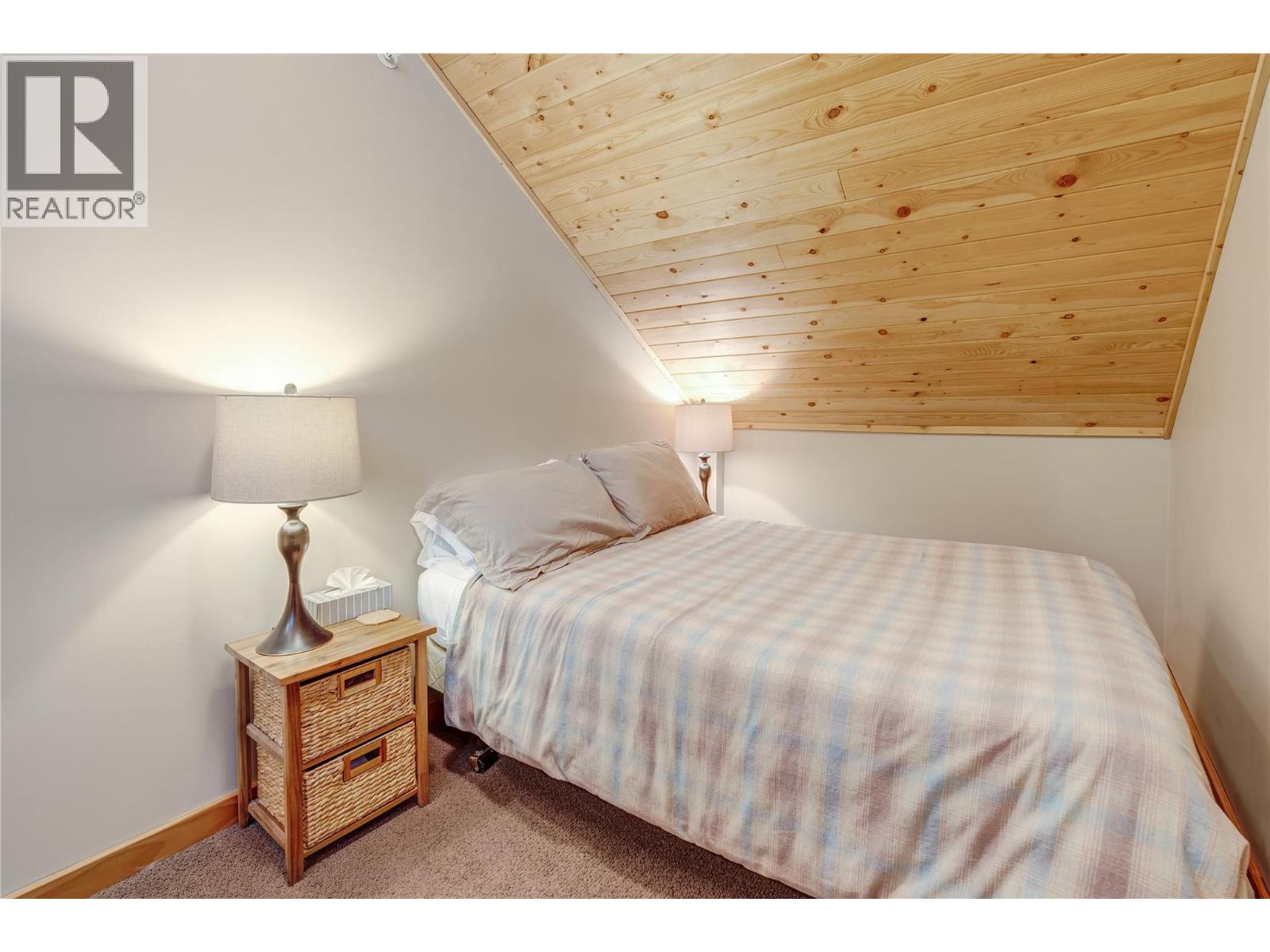 #17 308 Creekview Road - 40