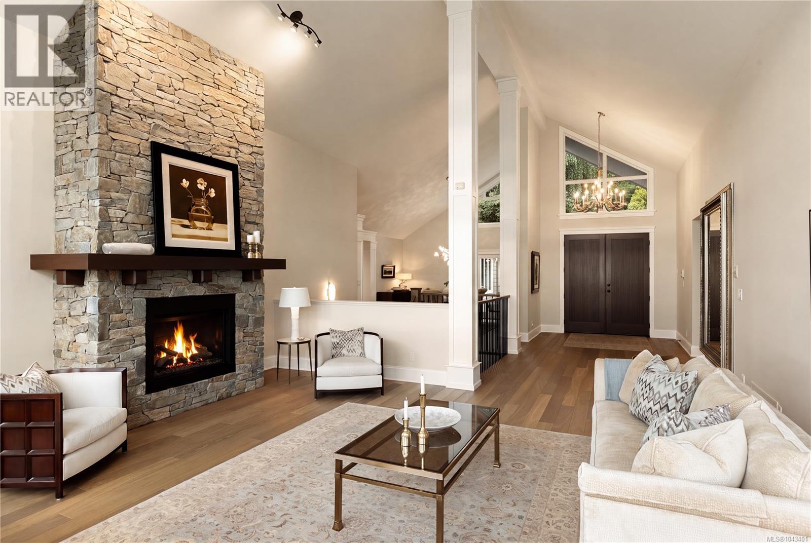 2226 Arbutus Rd - 6