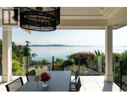 Ensuite - 2226 Arbutus Rd, Saanich, BC V8N1V3 Photo 23