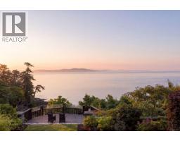 Hobby room - 2226 Arbutus Rd, Saanich, BC V8N1V3 Photo 26
