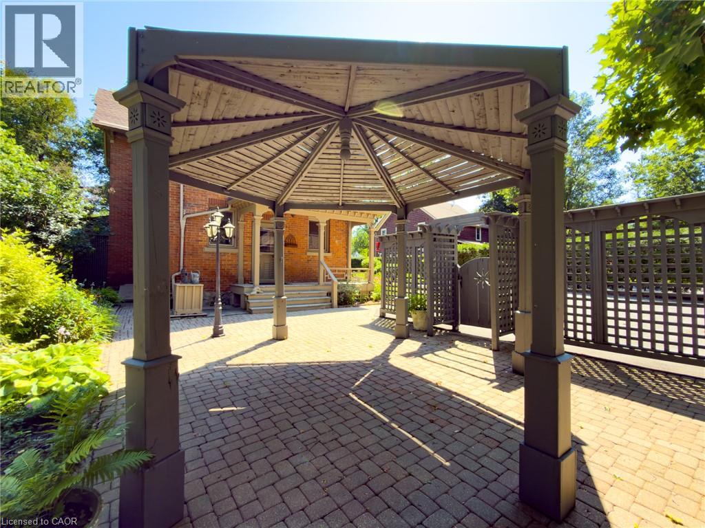 138 ST. JAMES Street S - Image 39