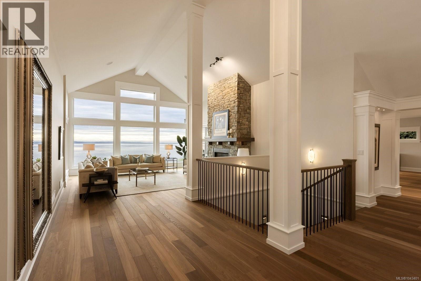 2226 Arbutus Rd - 4