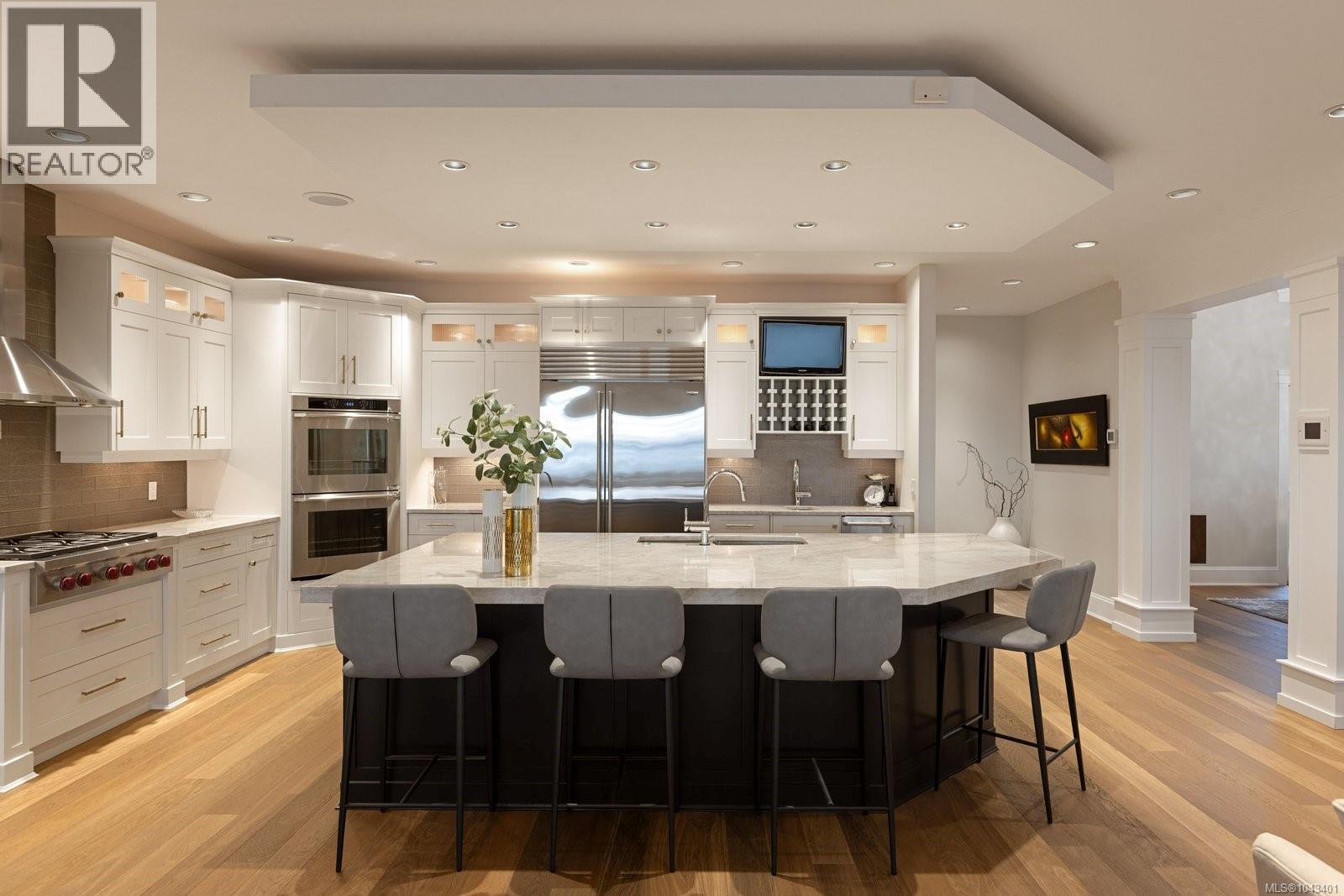 2226 Arbutus Rd - Image 12