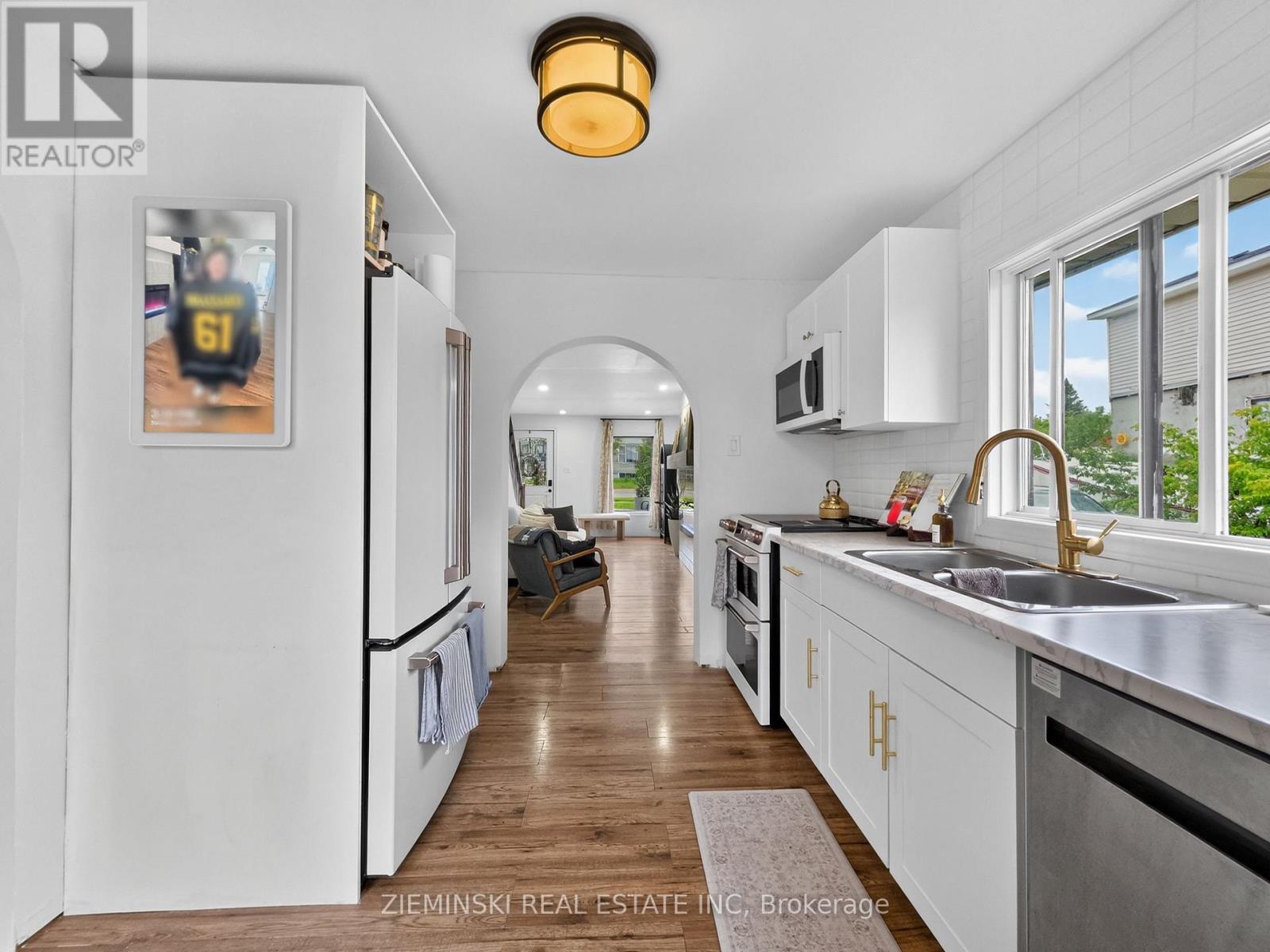 163 ANSON DRIVE - Image 9