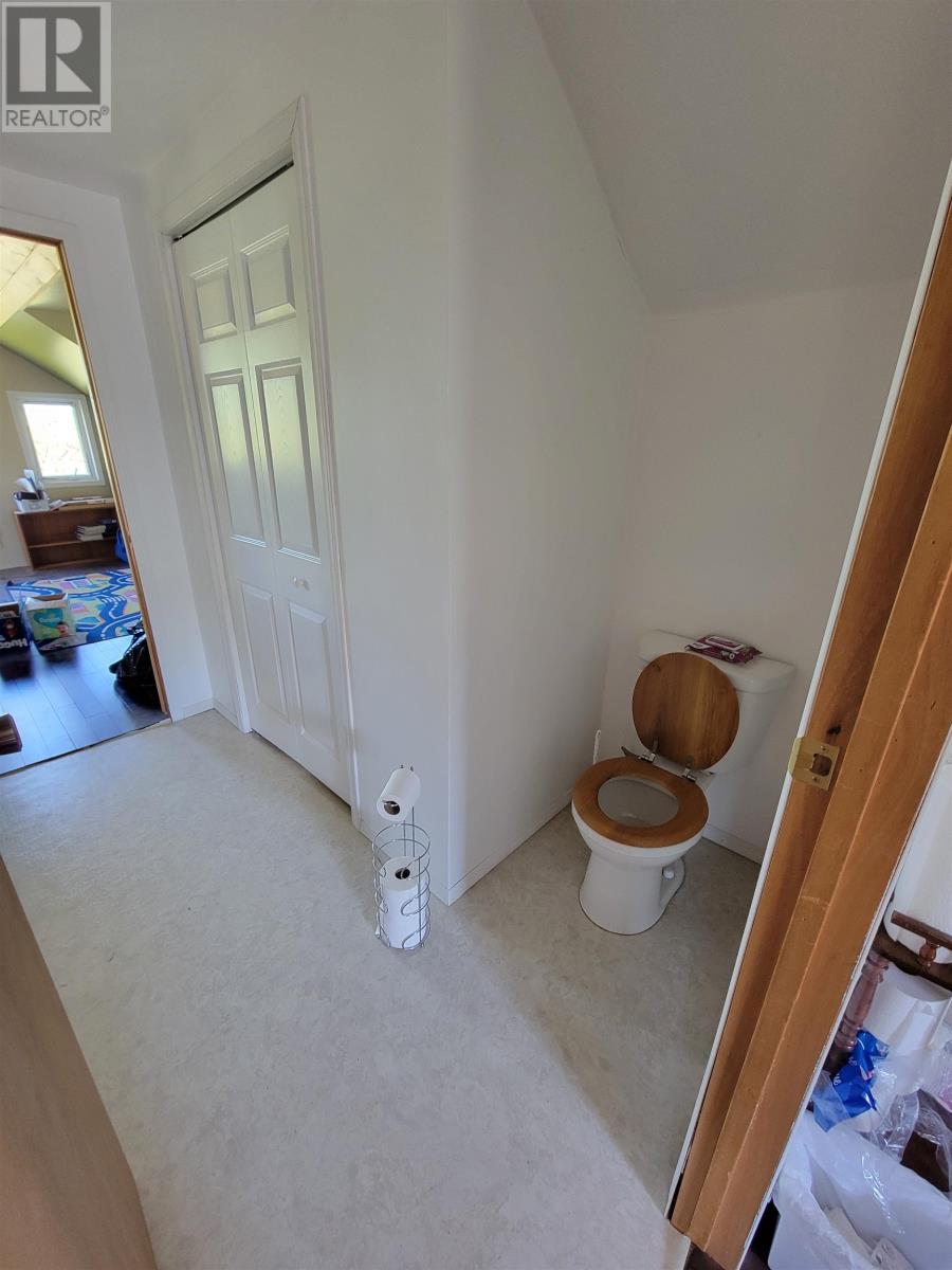 285 Sundwall Rd - 16