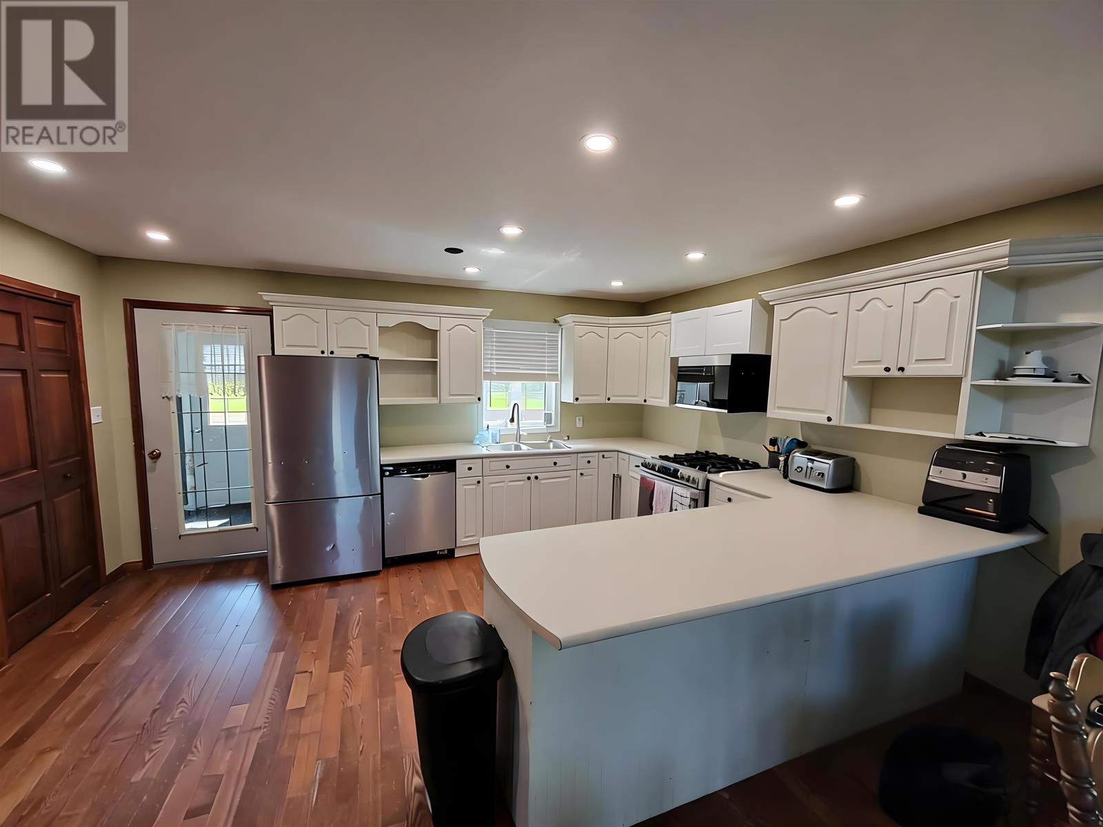 285 Sundwall Rd - 3