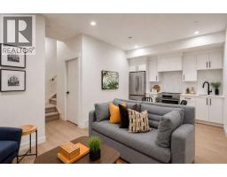 1923 26 Avenue SW - photo 25