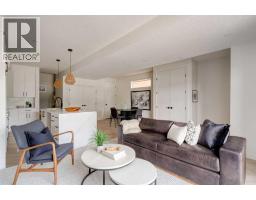 1923 26 Avenue SW - photo 8