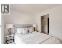 1923 26 Avenue SW - photo 13