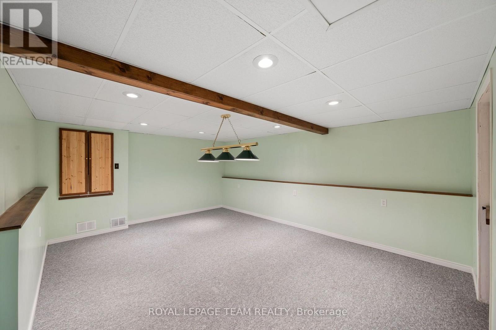 22 REDPINE DRIVE - 24