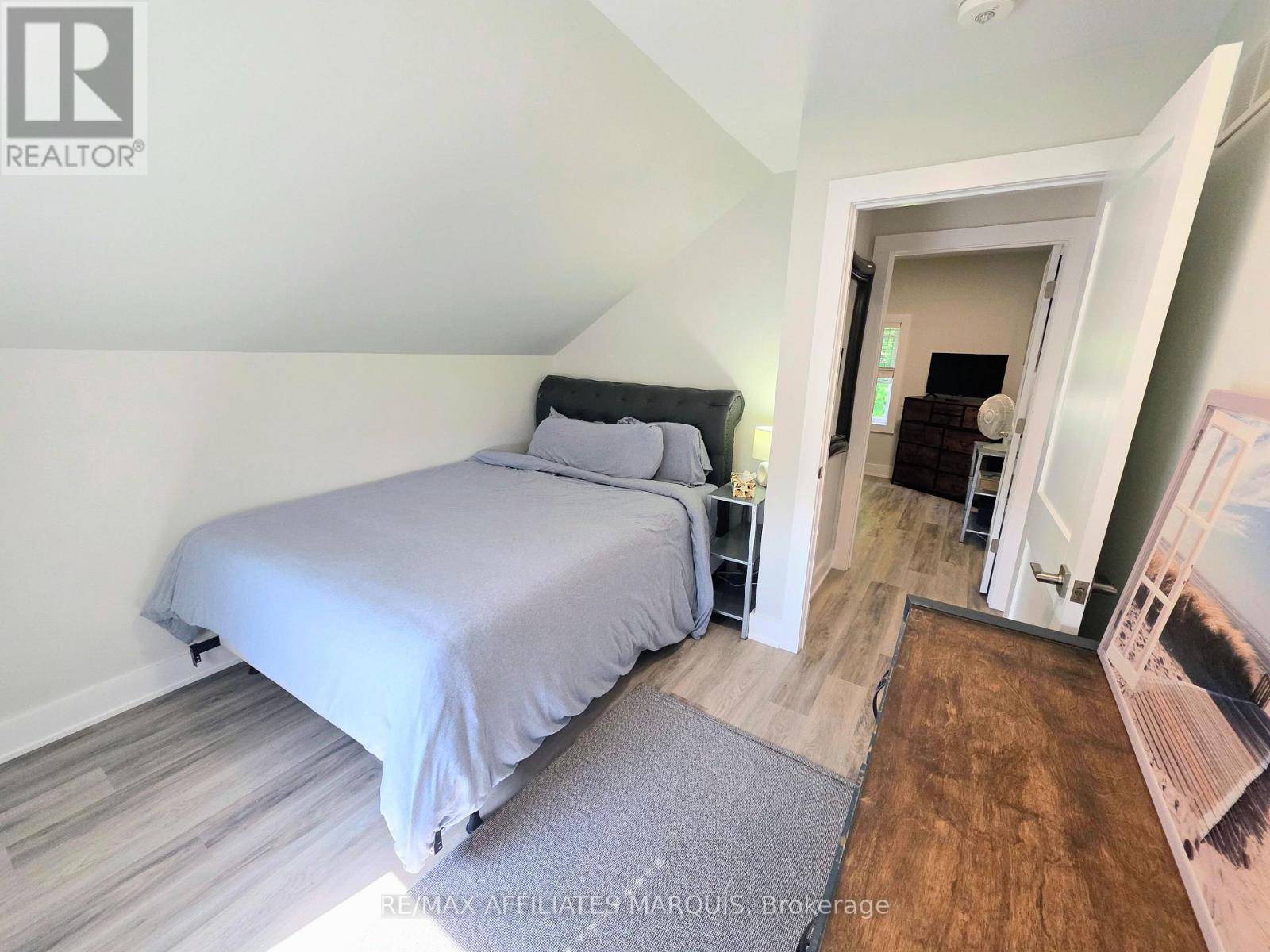 8102 MILL STREET - 31