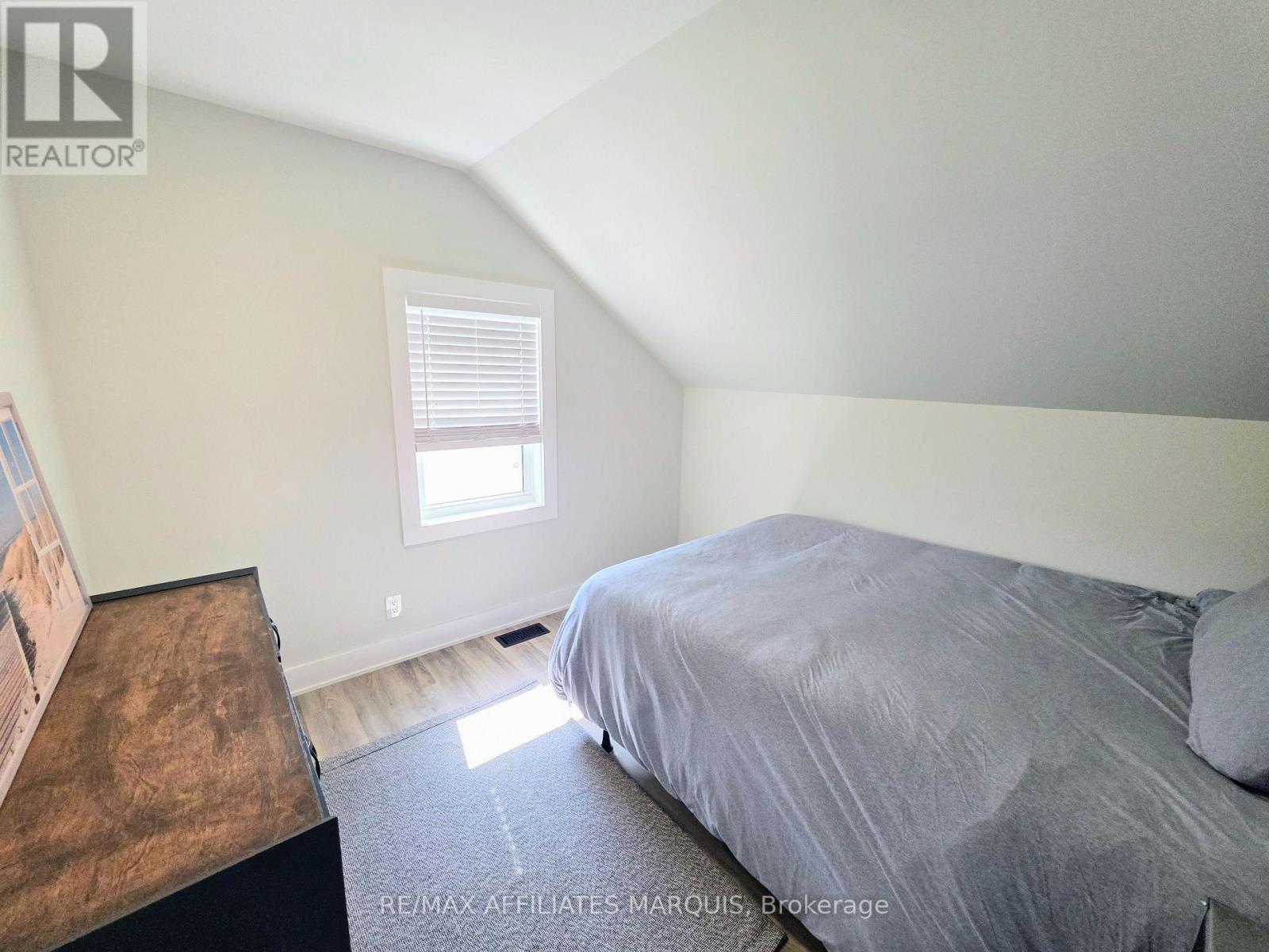 8102 MILL STREET - 32