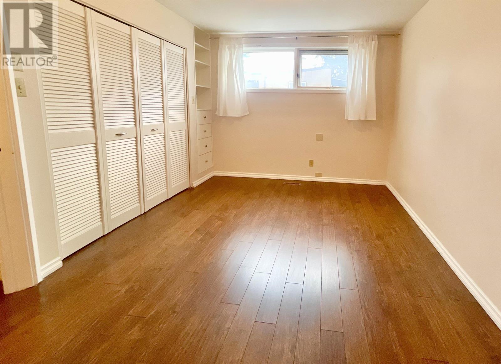 133 Memorial AVE - 9