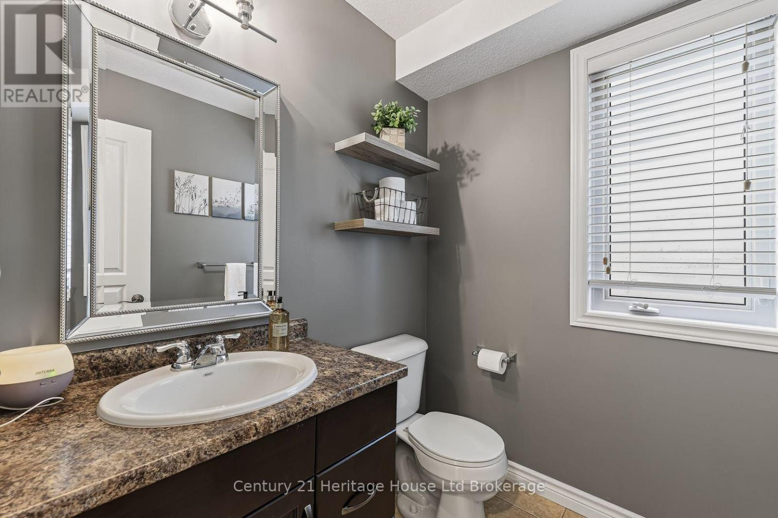 783 FRONTENAC CRESCENT - Image 19