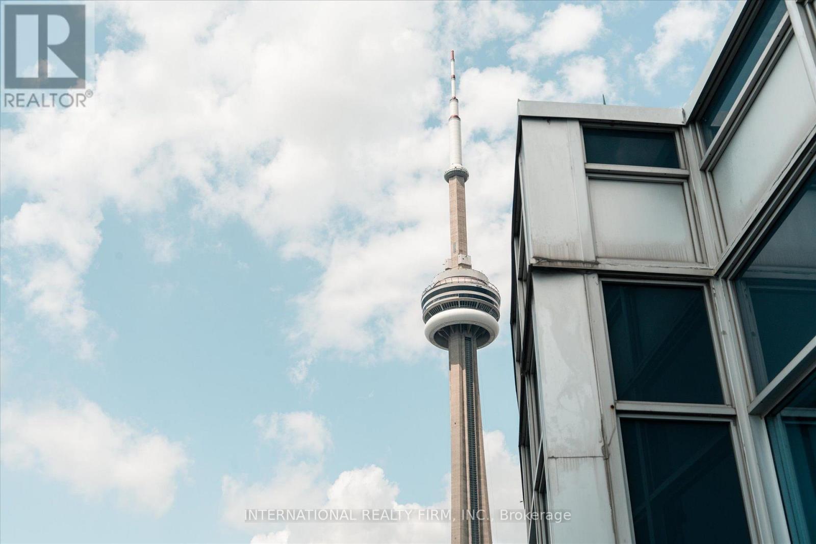 #PH4 218 QUEENS QUAY W - 36