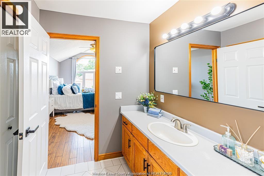 120 HAMPTON CRESCENT - Image 29