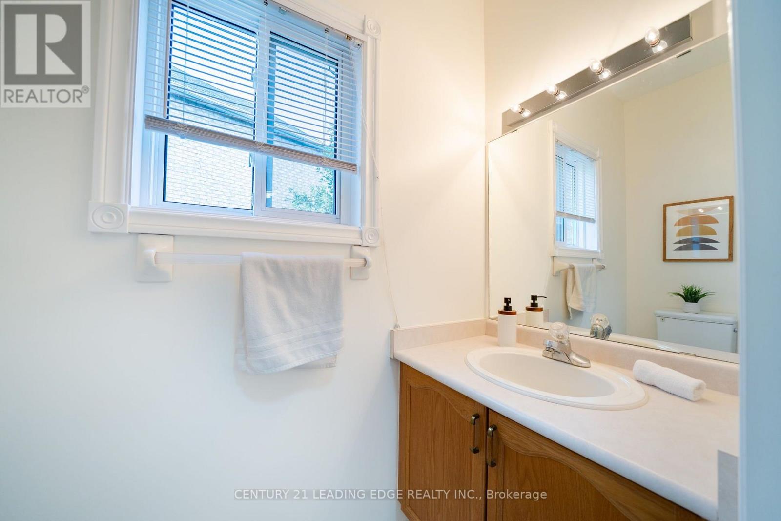 1595 DEERHURST COURT - Image 30