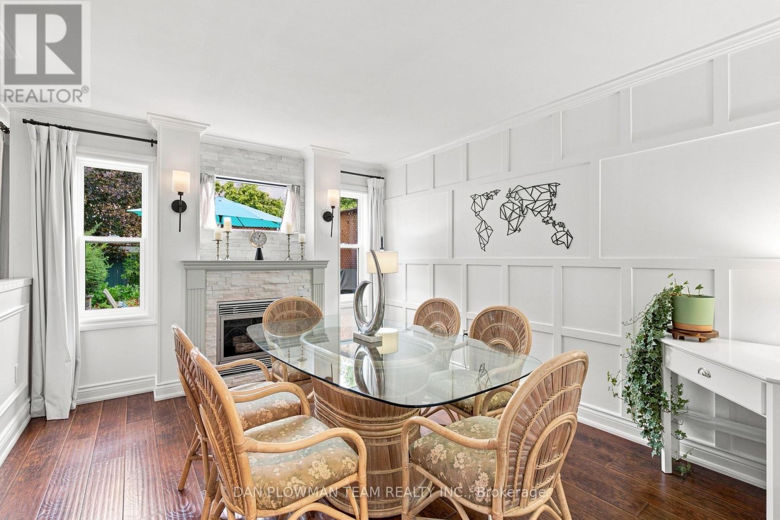 52 WELLS CRESCENT - 9