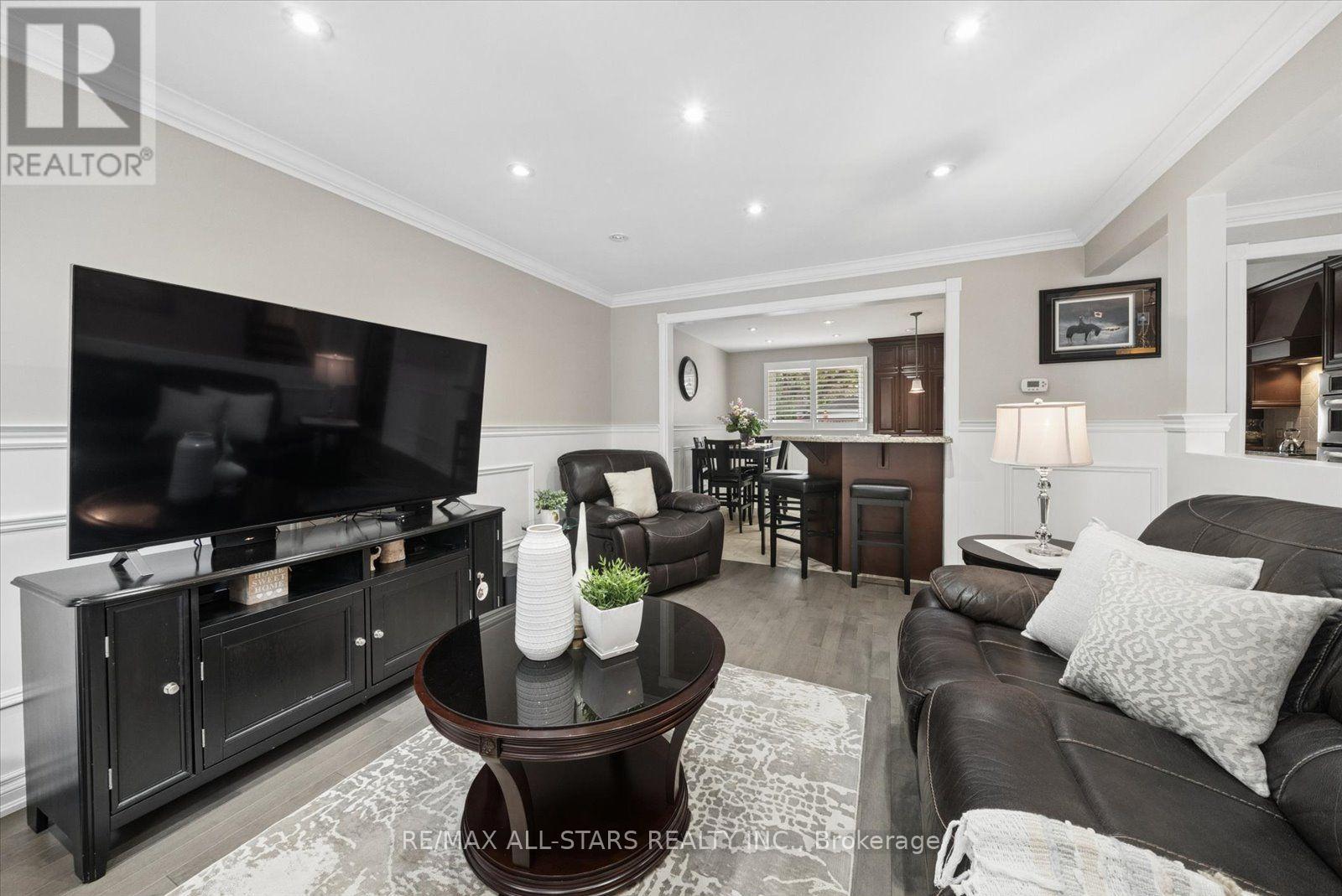 31 CROWN CRESCENT - Image 9